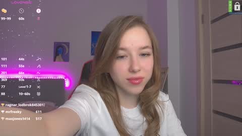 Snapshot of cute_beauty chatting on January 1, 2025, 1:58 am Amanda online show from January 1, 2025, 1:58 am