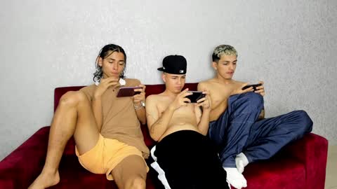 Snapshot of cute_boys18 chatting on January 20, 2025, 5:48 pm ARTURO-18 MATIAS-18 NIKOLAY-19 HADES-18 GABO-19 online show from January 20, 2025, 5:48 pm