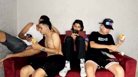 Snapshot of cute_boys18 chatting on March 4, 2025, 1:59 pm ARTURO-18 MATIAS-18 NIKOLAY-19 HADES-18 GABO-19 online show from March 4, 2025, 1:59 pm
