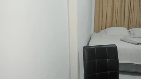 Snapshot of cute_brunett chatting on January 10, 2025, 3:07 am Sara online show from January 10, 2025, 3:07 am