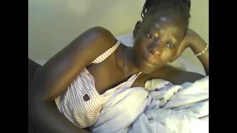 cute_doria online show from February 17, 2025, 1:47 am