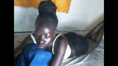 cute_doria online show from September 13, 2025, 4:07 pm