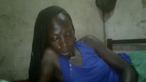 cute_doria online show from November 4, 2025, 8:13 am