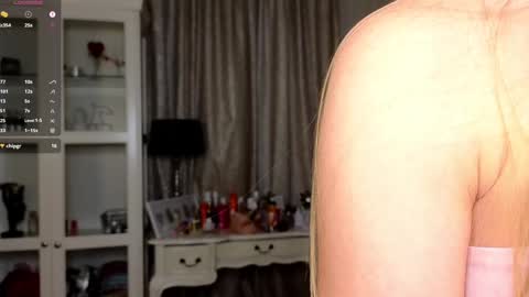 Snapshot of cute_fox_girl chatting on November 14, 2025, 7:40 am Anne online show from November 14, 2025, 7:40 am