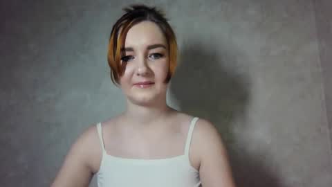 Snapshot of cute_heat chatting on December 2, 2025, 10:49 pm cute_heat online show from December 2, 2025, 10:49 pm