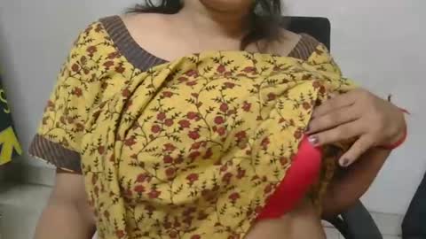 Snapshot of cute_kashmira99 chatting on September 11, 2025, 5:13 pm kashmira online show from September 11, 2025, 5:13 pm