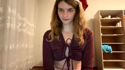 cute_kitte online show from December 28, 2024, 10:34 pm
