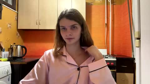 cute_kitte online show from January 5, 2025, 11:12 pm