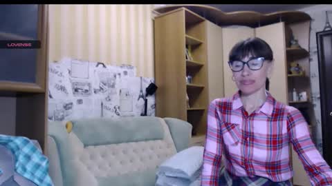 cute_lion_ online show from October 26, 2025, 11:38 am