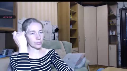 cute_lion_ online show from October 31, 2025, 1:56 pm