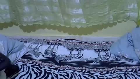 Snapshot of cute_maya1 chatting on September 17, 2025, 9:49 pm Sweetebony online show from September 17, 2025, 9:49 pm