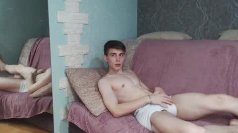Snapshot of cute_oliver chatting on February 5, 2025, 7:31 pm Oliver online show from February 5, 2025, 7:31 pm