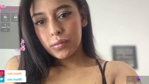 Snapshot of cute_rosy chatting on December 17, 2024, 3:17 pm rosy online show from December 17, 2024, 3:17 pm