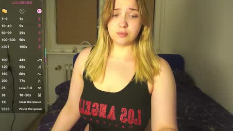 Snapshot of cute_sharloti chatting on September 18, 2025, 5:37 pm Sasha online show from September 18, 2025, 5:37 pm