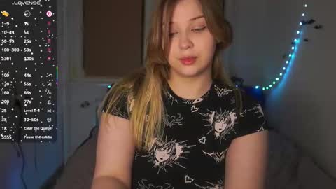 Snapshot of cute_sharloti chatting on December 13, 2025, 7:53 pm Sasha online show from December 13, 2025, 7:53 pm