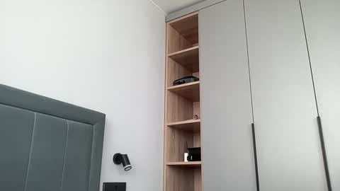 cute_skywalker online show from September 14, 2025, 9:41 am