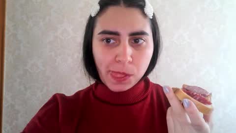 Snapshot of cute_strawberry_ chatting on October 20, 2025, 7:53 am cute_strawberry_ online show from October 20, 2025, 7:53 am