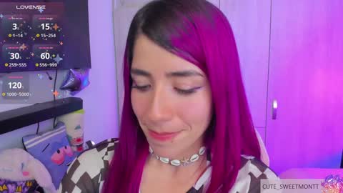 Snapshot of cute_sweetmontt chatting on December 18, 2024, 2:21 am katalinda montt online show from December 18, 2024, 2:21 am