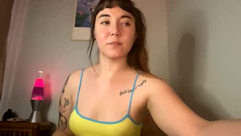 Snapshot of cuteballoons chatting on December 31, 2024, 1:04 am CuteBalloons online show from December 31, 2024, 1:04 am