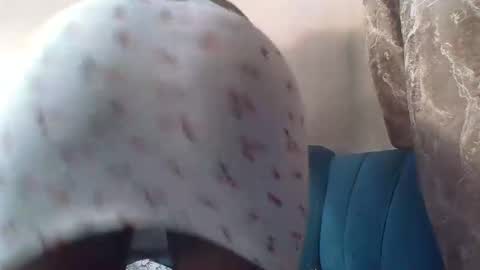 Cuteberry87 online show from November 13, 2025, 6:45 am