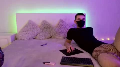 Tory and Leon online show from September 24, 2025, 7:06 pm