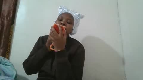 Sheila online show from November 3, 2025, 5:47 pm