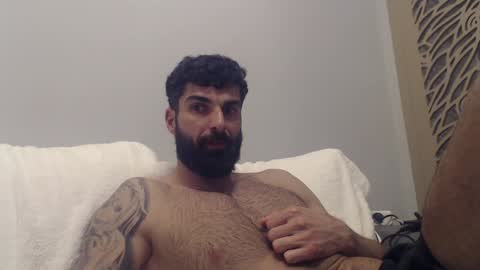 Snapshot of cuteeboy chatting on January 27, 2025, 9:55 pm cuteeboy online show from January 27, 2025, 9:55 pm