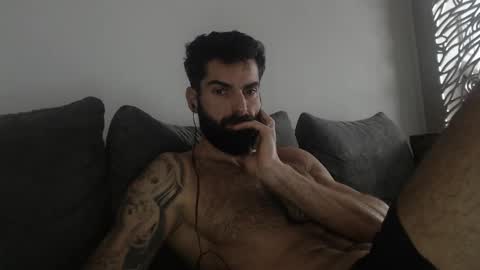 Snapshot of cuteeboy chatting on November 16, 2025, 8:42 am cuteeboy online show from November 16, 2025, 8:42 am