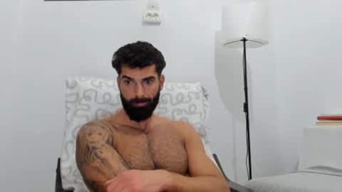 Snapshot of cuteeboy chatting on December 3, 2025, 12:47 pm cuteeboy online show from December 3, 2025, 12:47 pm