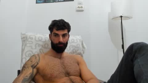 Snapshot of cuteeboy chatting on December 13, 2025, 9:31 pm cuteeboy online show from December 13, 2025, 9:31 pm