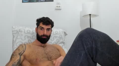 Snapshot of cuteeboy chatting on December 14, 2025, 9:36 am cuteeboy online show from December 14, 2025, 9:36 am