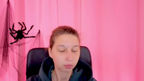 Snapshot of cuteellii chatting on November 12, 2025, 10:48 am Elli online show from November 12, 2025, 10:48 am