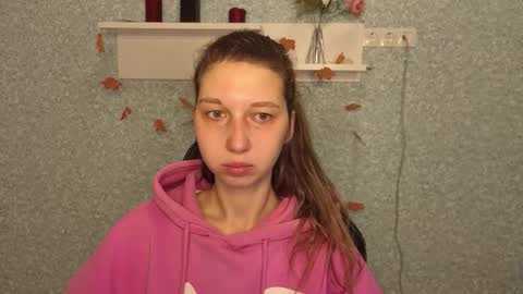 Snapshot of cuteellii chatting on November 24, 2025, 5:29 am Elli online show from November 24, 2025, 5:29 am