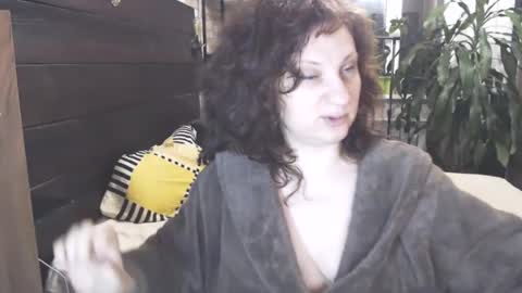 Snapshot of cutemoan chatting on January 27, 2025, 10:16 pm Rita online show from January 27, 2025, 10:16 pm