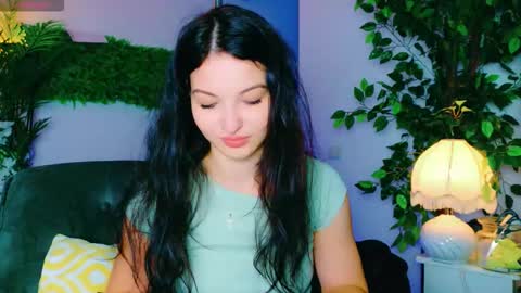 cuteness__girl online show from September 20, 2025, 5:52 am