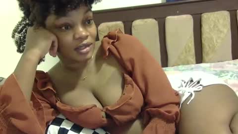 cutermilly online show from December 6, 2024, 7:45 pm