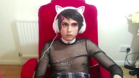 Snapshot of cutest_princess chatting on October 2, 2025, 10:17 pm cutest_princess online show from October 2, 2025, 10:17 pm