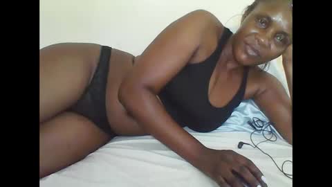 Snapshot of cutetinah chatting on March 4, 2025, 12:07 am TAMARA online show from March 4, 2025, 12:07 am