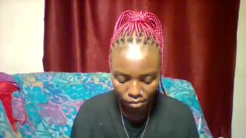 cutey_lunar online show from January 29, 2025, 10:11 pm