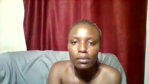 cutey_lunar online show from February 14, 2025, 2:18 am