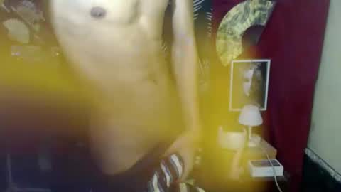 Snapshot of cutie_mico chatting on December 29, 2024, 5:33 pm cutie_mico online show from December 29, 2024, 5:33 pm