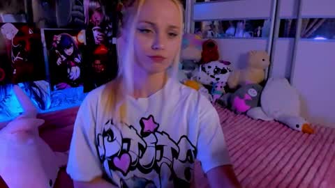 Snapshot of cuttie_ponyy chatting on October 18, 2025, 8:31 pm Nora online show from October 18, 2025, 8:31 pm