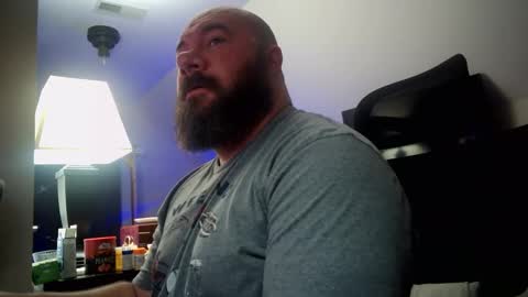 Snapshot of cwbyga chatting on October 23, 2025, 3:39 am Bubba Bull online show from October 23, 2025, 3:39 am