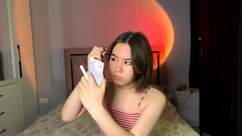 Akemi online show from November 20, 2025, 8:14 am