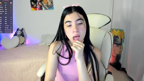 Snapshot of cyber_lizz chatting on December 18, 2024, 10:13 pm Liz online show from December 18, 2024, 10:13 pm