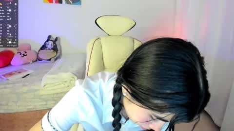 Snapshot of cyber_lizz chatting on February 21, 2025, 12:49 am Liz online show from February 21, 2025, 12:49 am