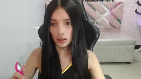 Snapshot of cynthia_ch chatting on October 30, 2025, 10:43 pm CINTIA ARAUJO online show from October 30, 2025, 10:43 pm