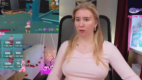 Snapshot of d0nna_ chatting on December 16, 2024, 10:40 am Donna online show from December 16, 2024, 10:40 am