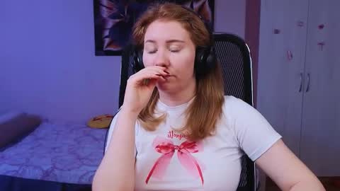 Snapshot of d0nna_ chatting on September 18, 2025, 10:50 am Donna online show from September 18, 2025, 10:50 am