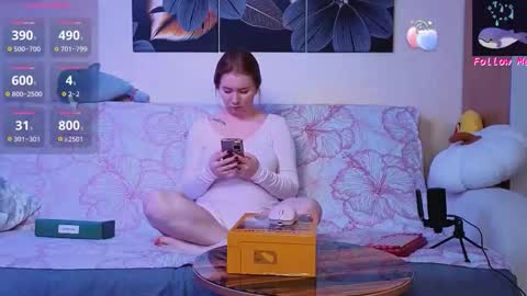 Snapshot of d0nna_ chatting on September 28, 2025, 7:30 pm Donna online show from September 28, 2025, 7:30 pm